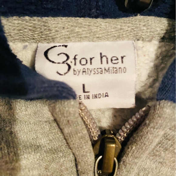 DETROIT TIGERS WOMENS JACKET LRG & PERFECT FOR THE SPRING & FALL DAYS TO COME❣️ - Picture 3 of 5